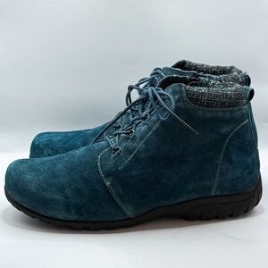 Propet Delaney Suede WFV002S Casual Boot SIZE 11M- BLUE